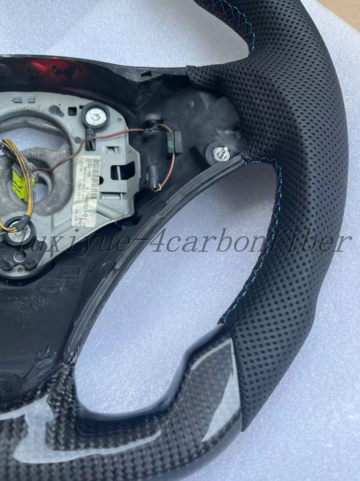 For BMW 3 Series E90 E91 E92/1 Series E81 E82 Carbon Fiber Steering Wheel Frame